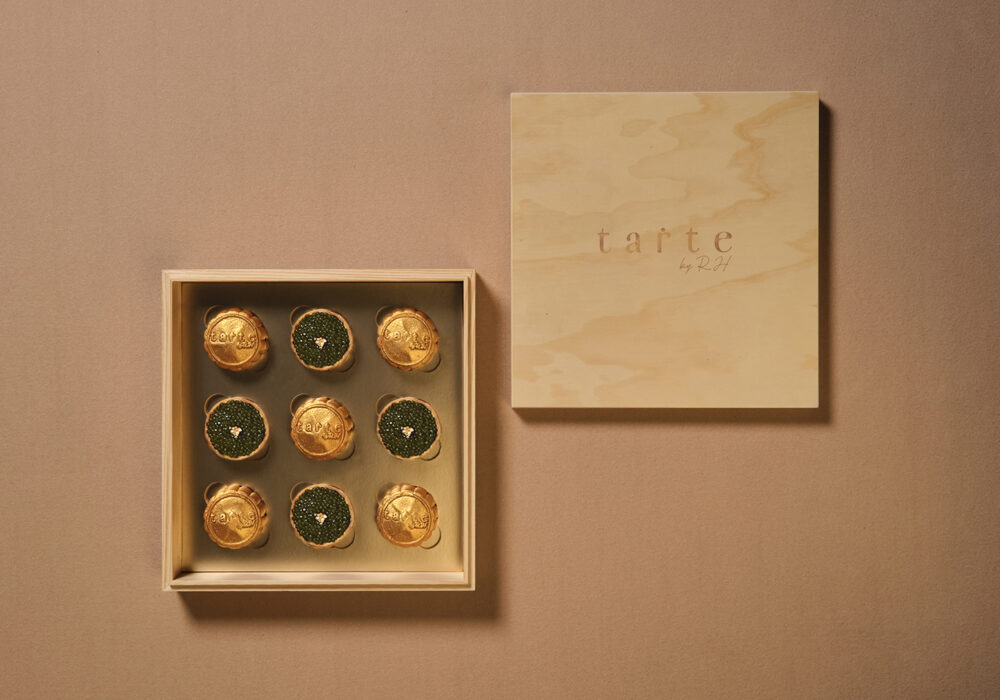 mooncakes & mini caviar tart set (pre-order)